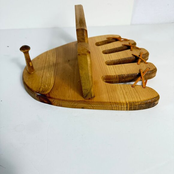 Amish Wooden Baseball Glove Rack Wall Mount Holder Mitt Boy Girl Room Decor - Picture 12 of 13
